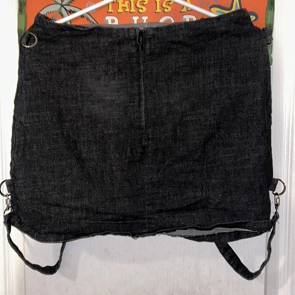 GOTHIC PUNK SUSPENDER DARK GREY BODYCON SKIRT WITH SILVER DETAILS - Picture 6 of 8